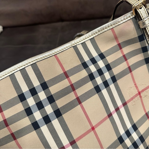 💯 Authentic RARE Burberry Canterbury Horseferry Check Tote Gold Purse Handbag - Picture 13 of 17